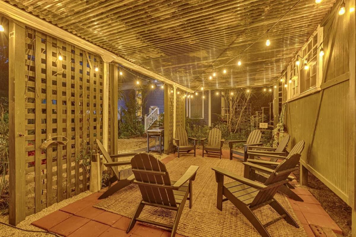 Bare Feet Bungalow -Close To Beach & Dog Friendly Gulfport Exterior photo